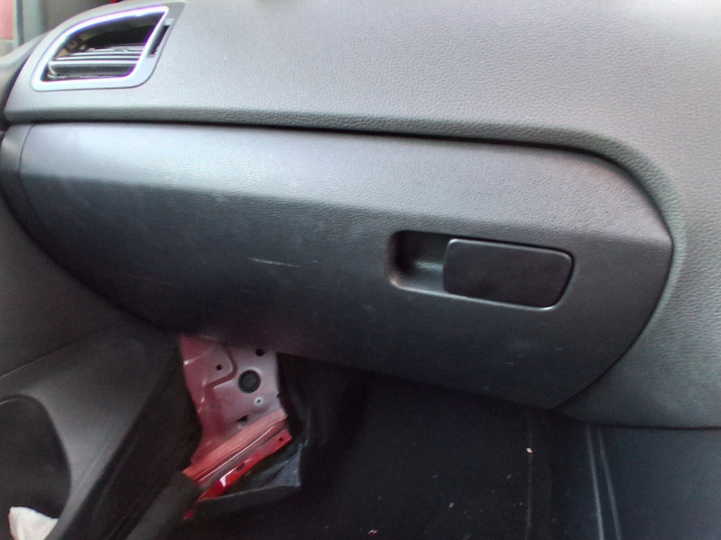 2017 VW VOLKSWAGEN POLO MK5 DASHBOARD GLOVE BOX FRONT STORAGE COMPARTMENT