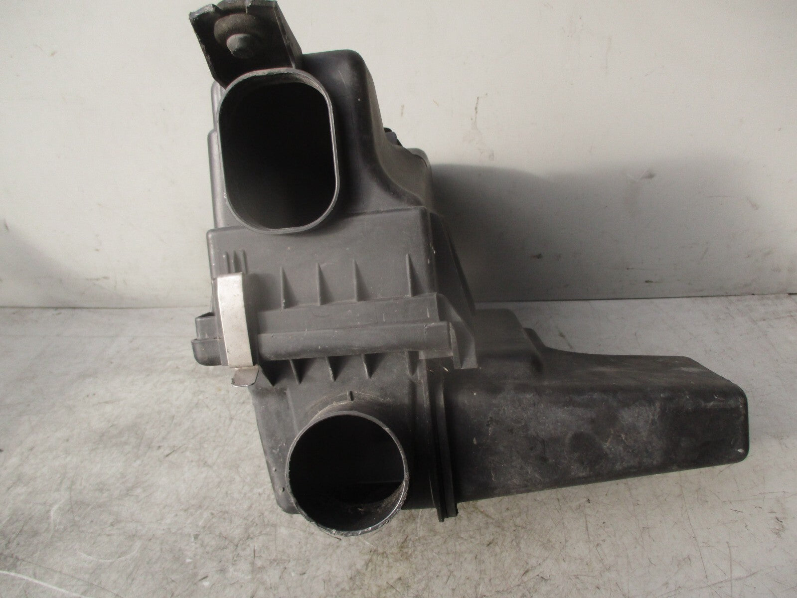 2014 FORD TRANSIT COURIER 1.6 DIESEL AIR FILTER HOUSING BOX