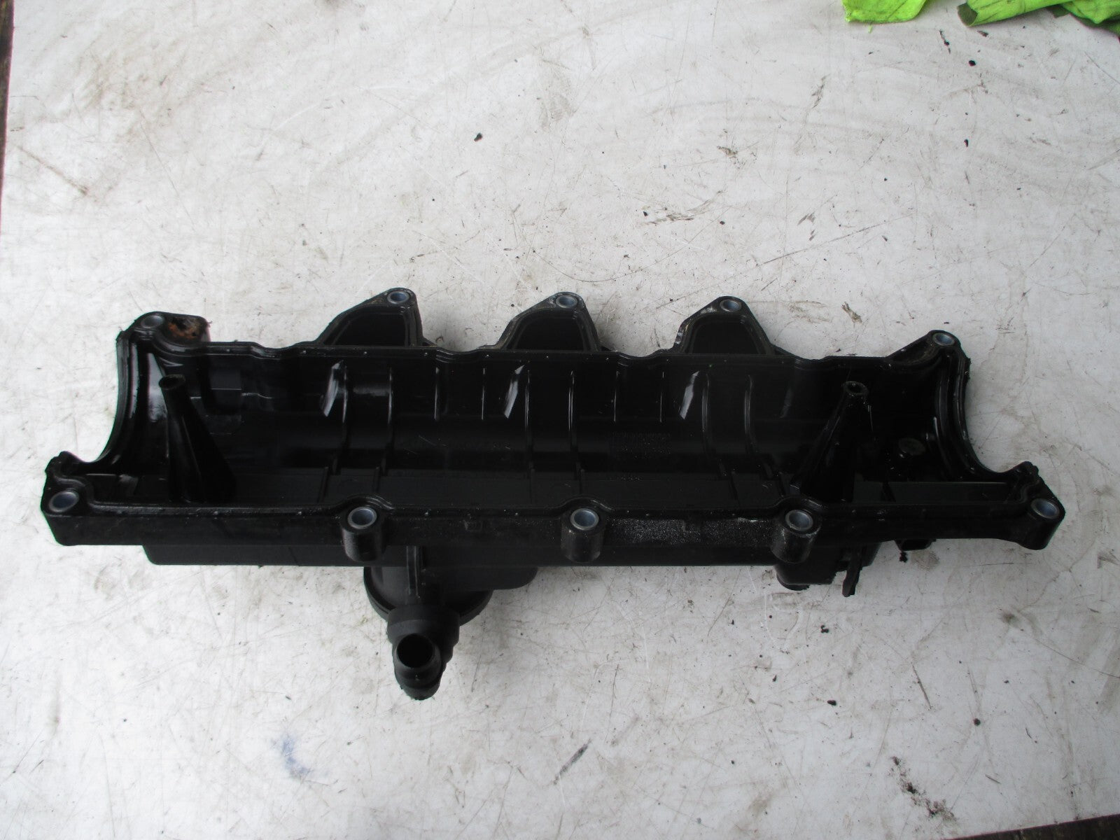 RENAULT CLIO MK4 2015 1.5 DIESEL TOP ENGINE ROCKER VALVE COVER 8200629199