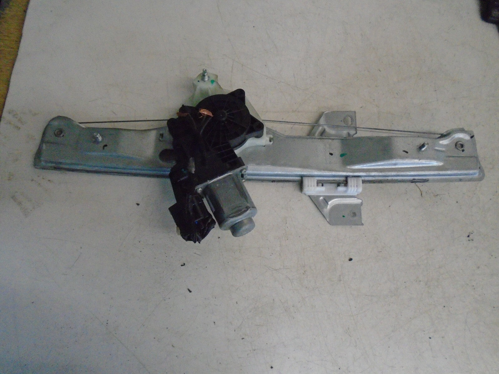 FORD KA+ PLUS MK3 2018 OSF DRIVER SIDE FRONT WINDOW REGULATOR MOTOR ASSEMBLY