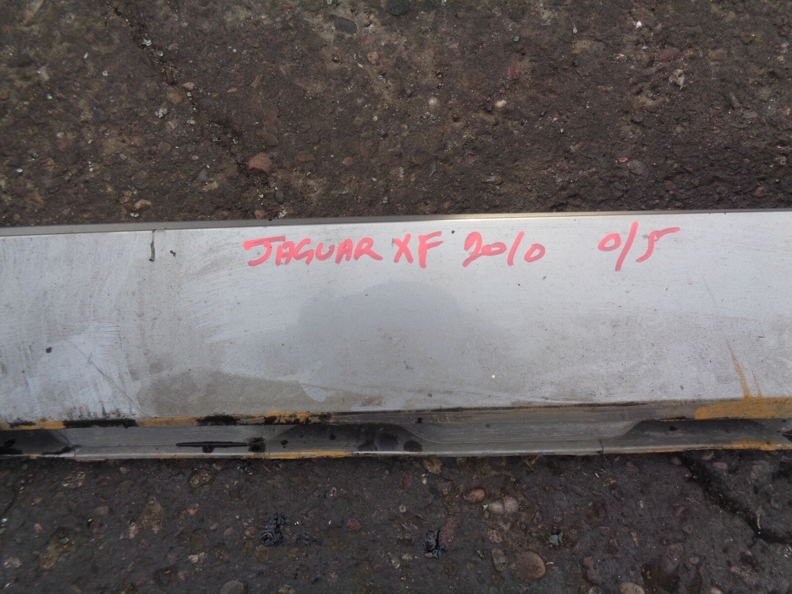 JAGUAR XF 2010 X250 3.0 DIESEL OS DRIVER SIDE SKIRT IN GREY