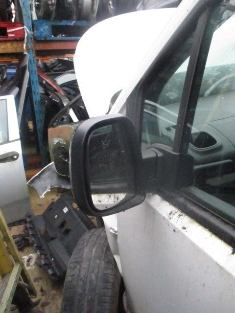 2021 PEUGEOT PARTNER MK3 K9 NSF PASSENGER SIDE MANUAL FOLD WING MIRROR BLACK
