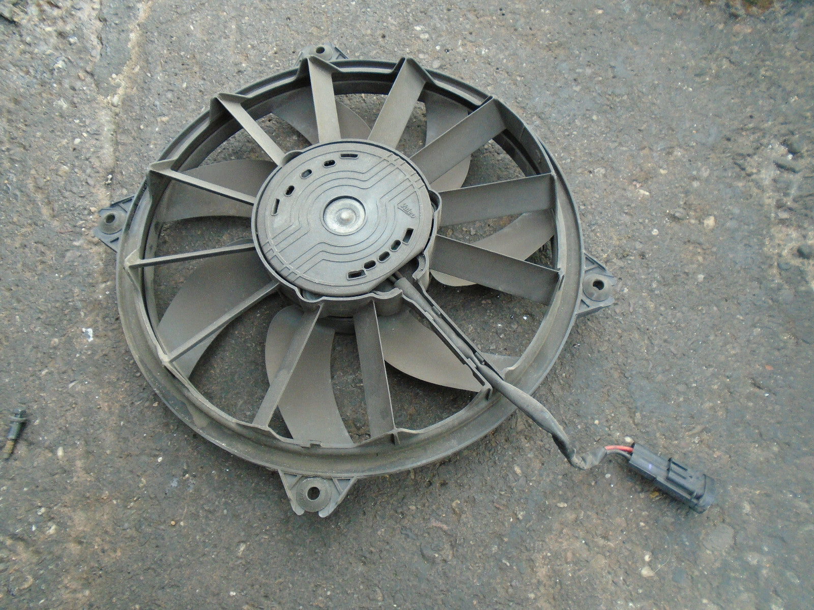 PEUGEOT 5008 2013 1.6 DIESEL HDI RADIATOR COOLING FAN