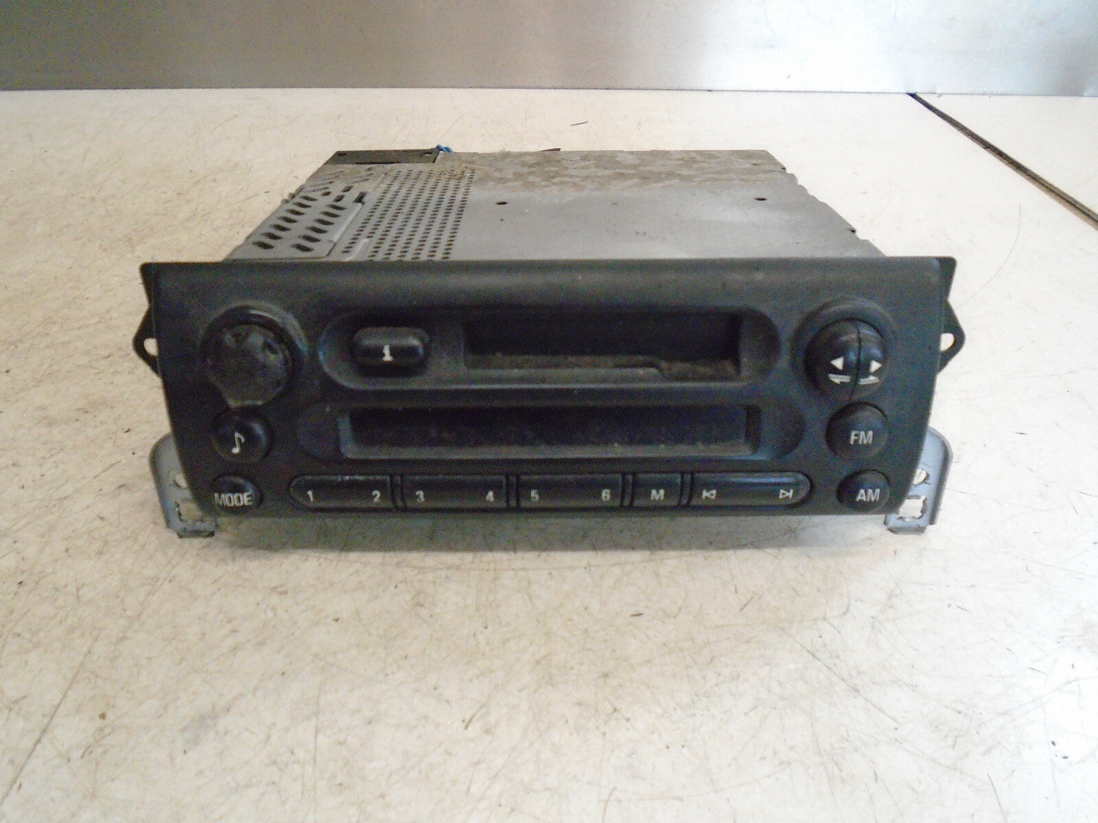 BMW MINI R50 MINI ONE RADIO STEREO CASSETTE HEAD UNIT 6909665