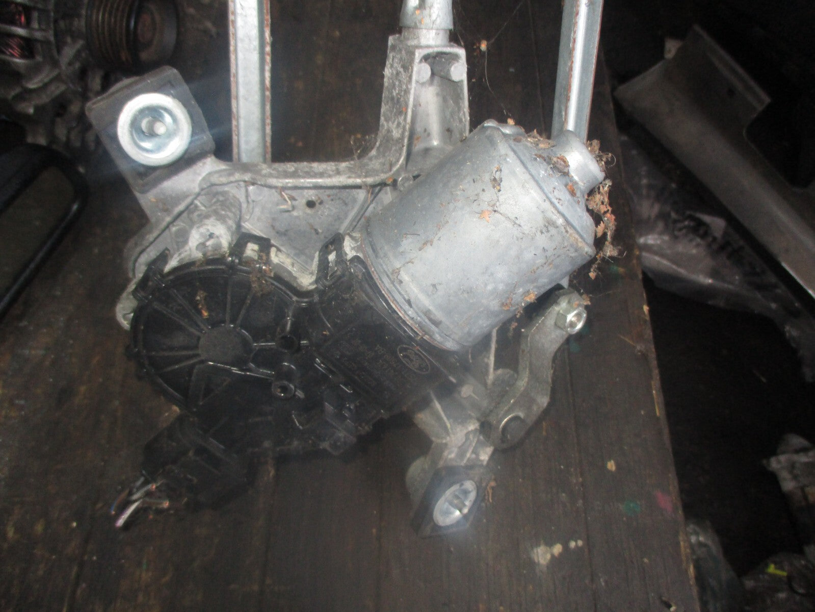FORD MONDEO MK3 2008 5 DOOR HATCHBACK FRONT WIPER LINKAGE NUMBER:- 7S7117504BB