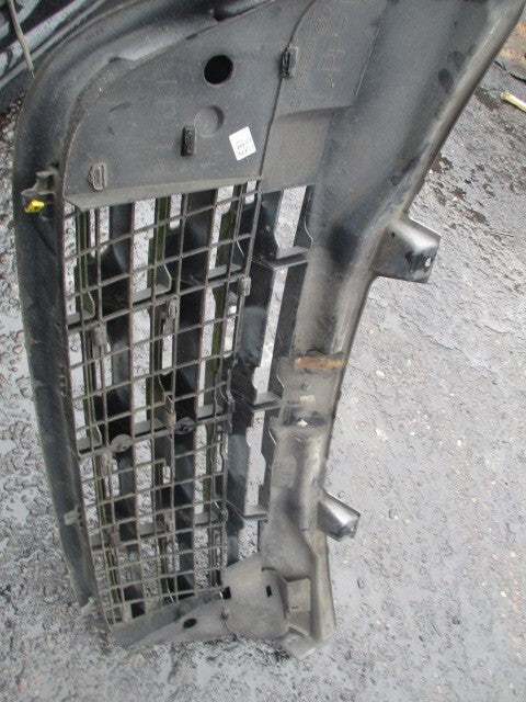 2013 RENAULT MASTER MK3 FRONT CENTRE RADIATOR GRILL 623100256R