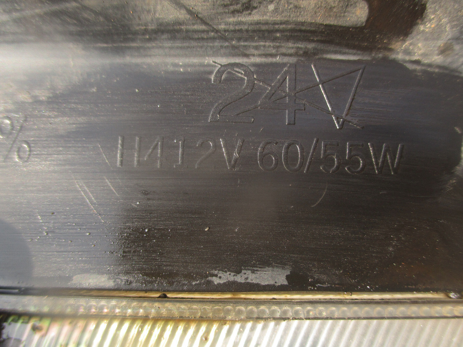 2007 HYUANDAI MATRIX FRONT PASSENGER SIDE HEADLIGHT