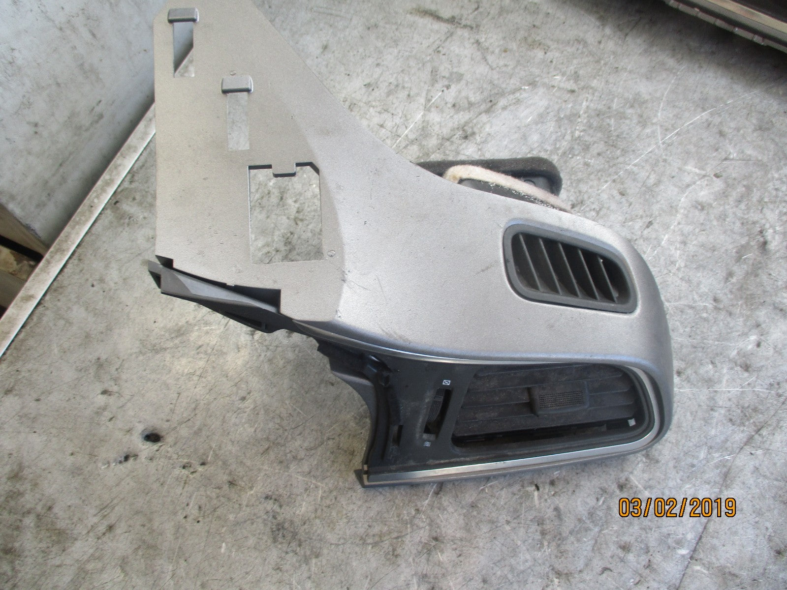 RENAULT KADJAR 2016 CENTRE DASHBOARD AIR VENTS 00209442 00209441 00189113 01