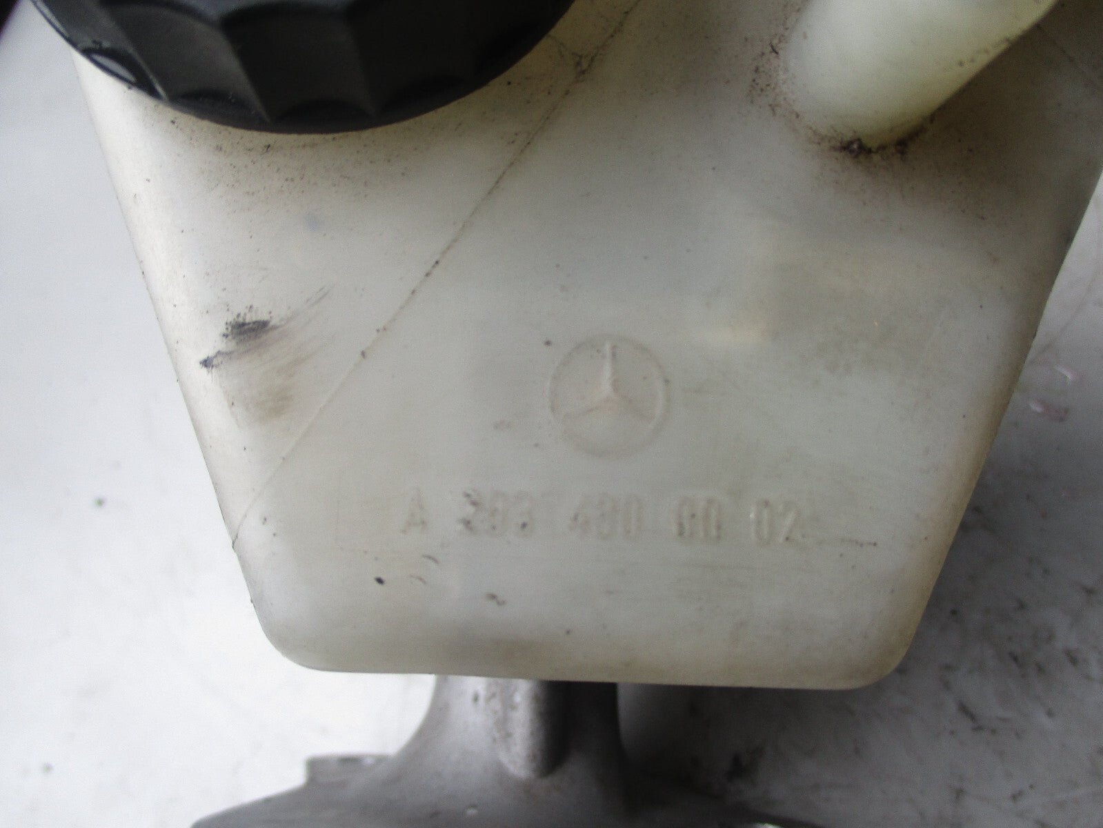 MERCEDES CLC 2008 MAIN CYLINDER BRAKE FLUID A2034300002
