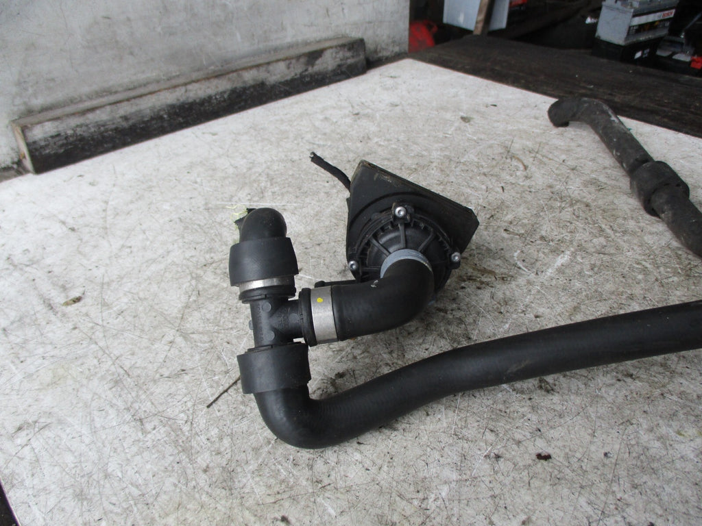 VOLKSWAGEN POLO MK6 2017 AUXILIARY WATER COOLANT PUMP 2Q0965567