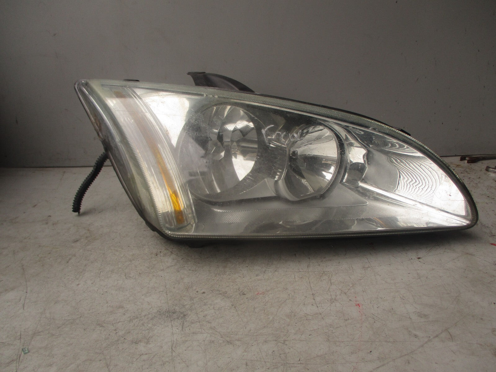 2007 FORD FOCUS MK2 OSF DRIVER SIDE FRONT HEADLIGHT HEADLAMP UNIT   4M5113W029BF