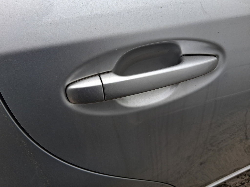 2018 TOYOTA PRIUS V PLUS XW40 OSR DRIVER SIDE REAR RIGHT EXTERIOR DOOR HANDLE