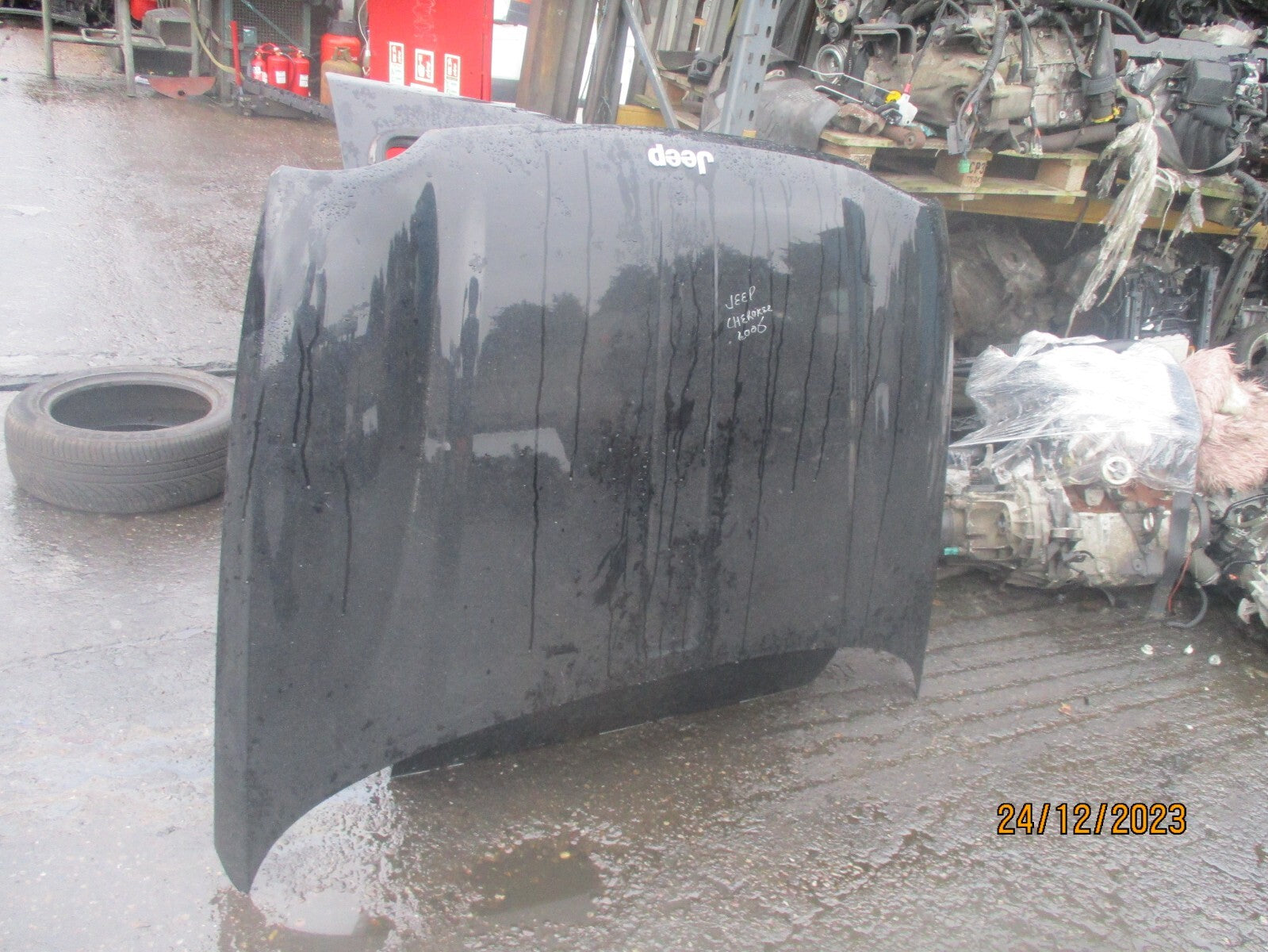 JEEP CHEROKEE 2006 MK3 FRONT BONNET HOOD BLACK