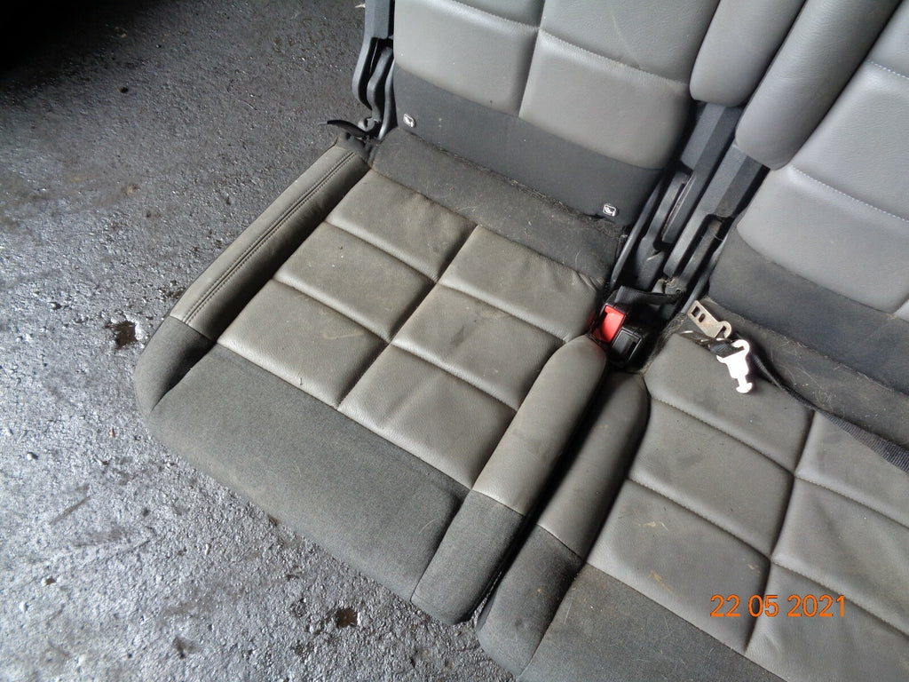 CITROEN C5 AIRCROSS 2019 REAR SEATS HALF LEATHER & FABRIC WITH WHITE STRIP