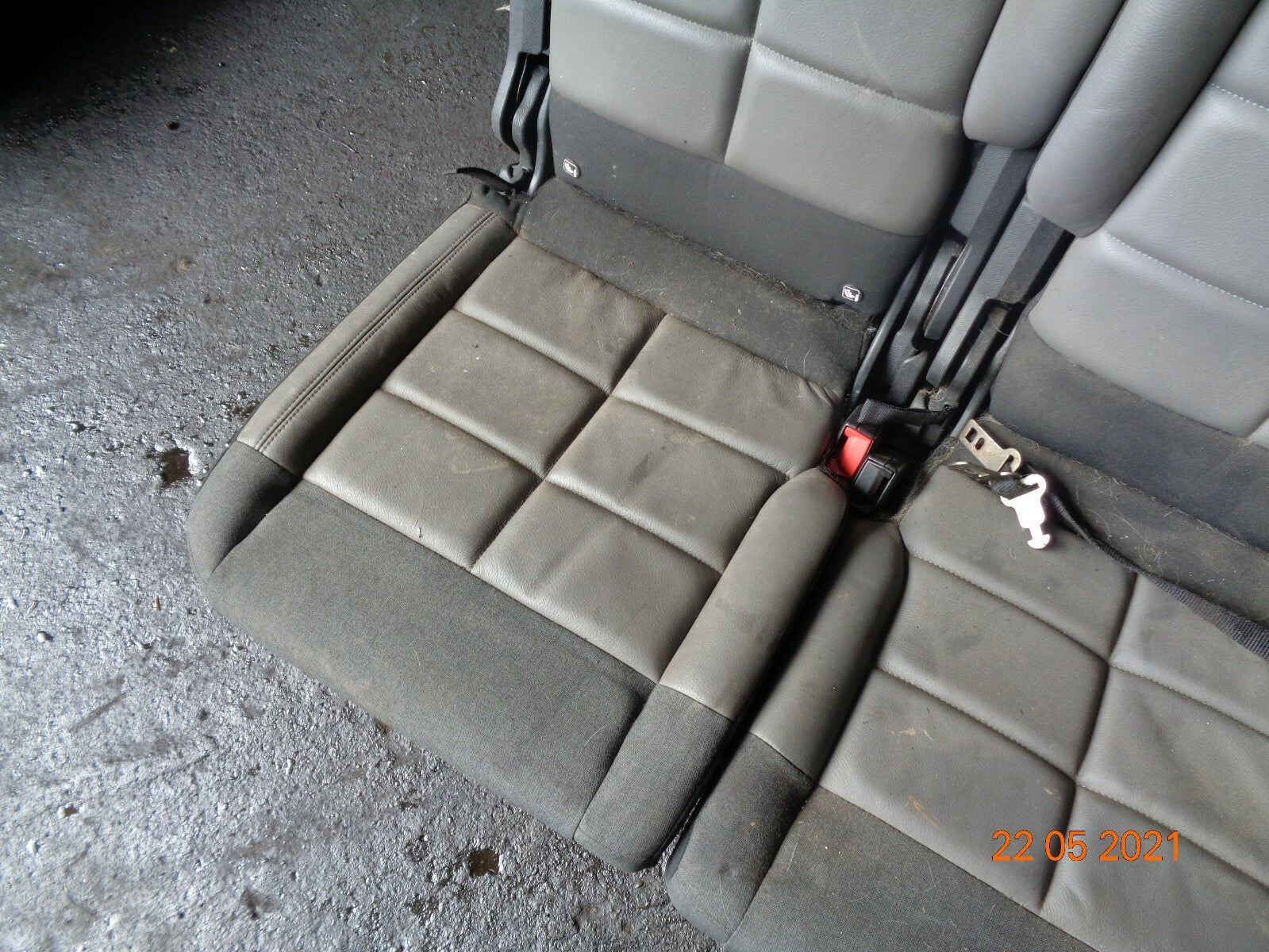 CITROEN C5 AIRCROSS 2019 REAR SEATS HALF LEATHER & FABRIC WITH WHITE STRIP
