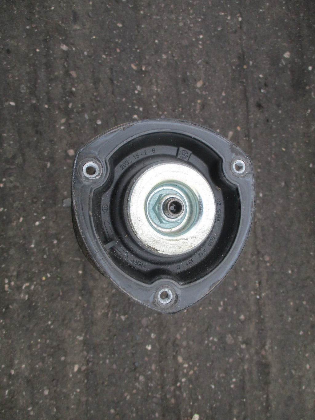 VW VOLKSWAGEN PASSAT B8 2016 NSF PASSENGER SIDE FRONT SHOCK ABSORBER 3Q0413031BN