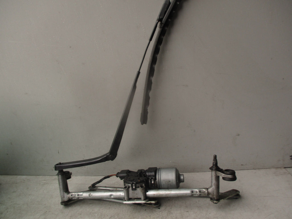 2016 VOLKSWAGEN POLO MK5 FRONT WINDSCREEN WIPER MOTOR & LINKAGE 6R2955023C