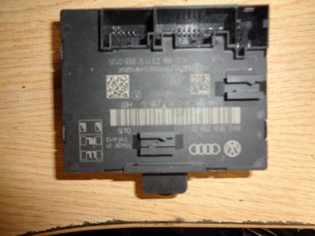 AUDI A1 8X  2013 REAR DOOR CONTROL MODULE UNIT 8X0959795D