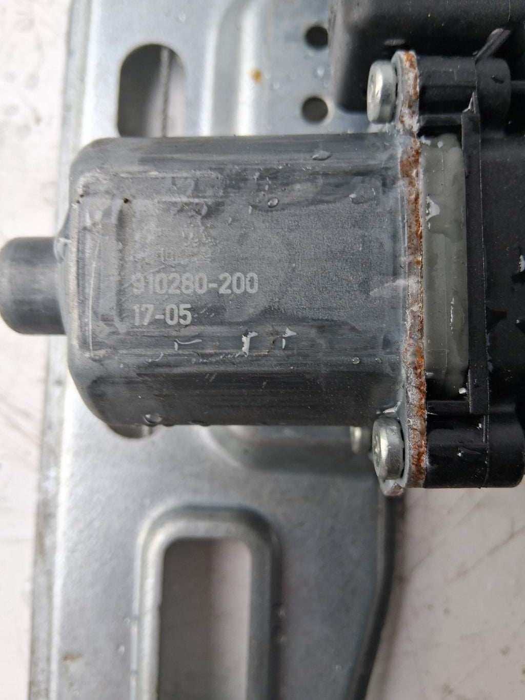 2017 VAUXHALL C ZAFIRA RIGH NEAR DRIVER SIDE WINDOW REGULATOR 915352101