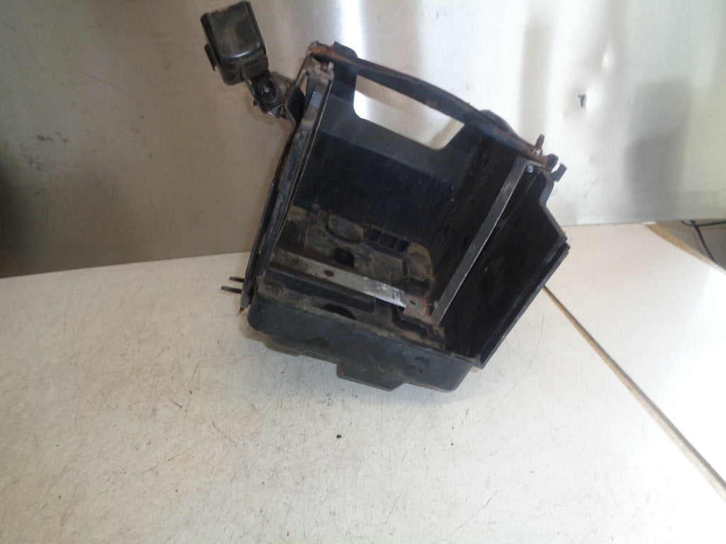 FORD FIESTA MK7 2012 PETROL BATTERY TRAY