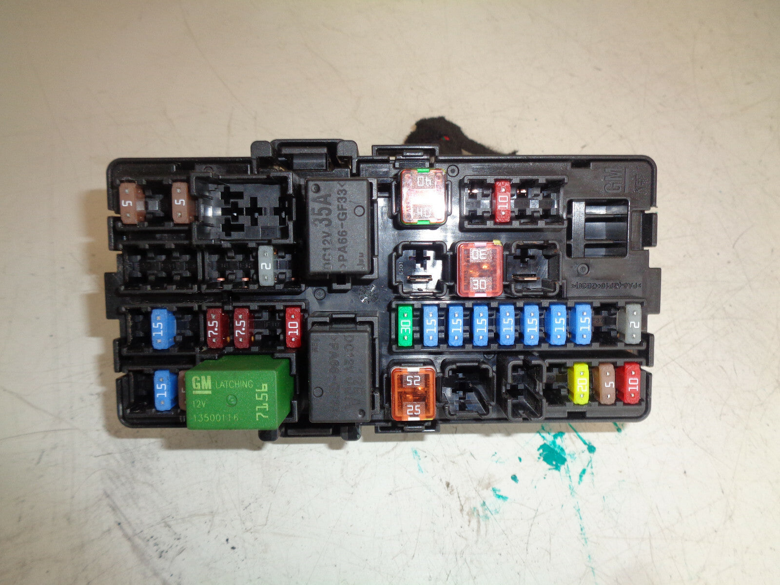 VAUXHALL VIVA 2017 1.0 PETROL FUSE BOX RELAY