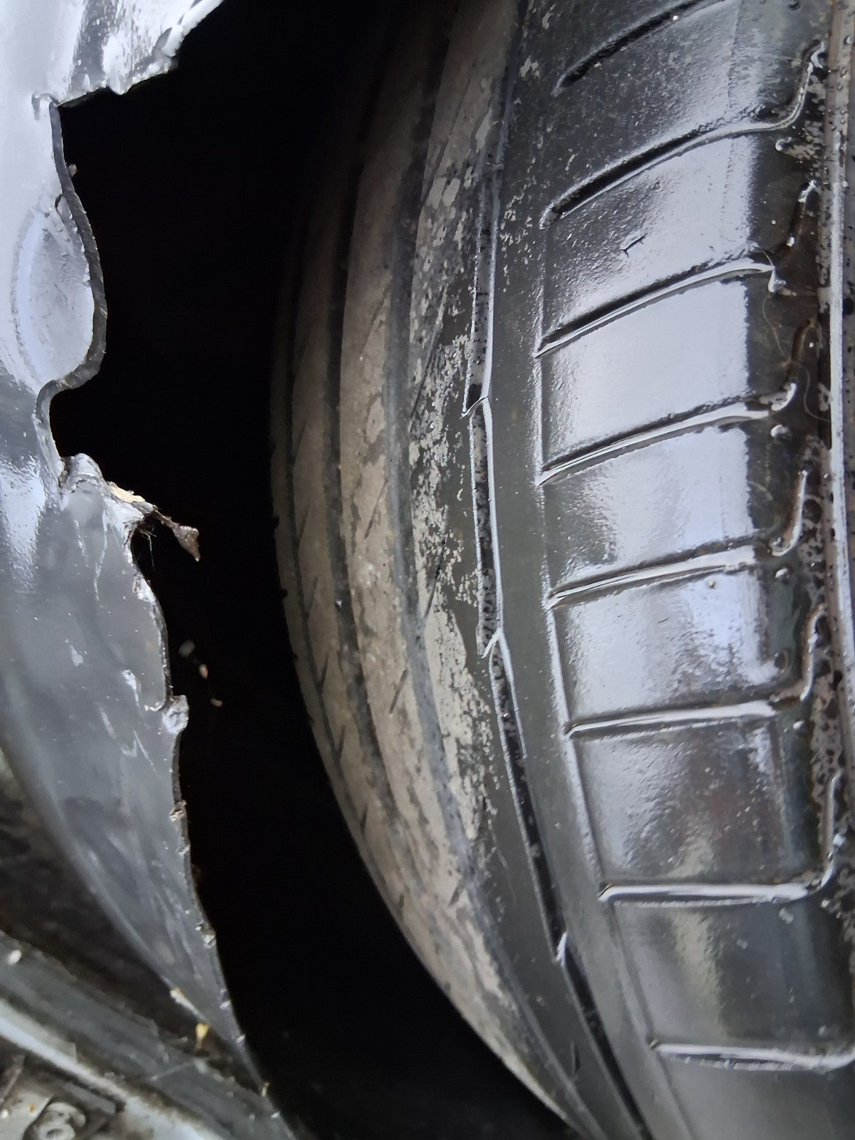 2006 VW VOLKSWAGEN PASSAT B6 17 INCH ALLOY WHEEL WITH TYRE 235/45R17