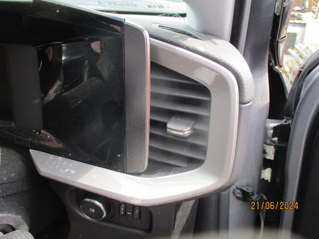 VAUXHALL MOKKA B MK2 2022 OS DASHBOARD DRIVER SIDE AIR VENT