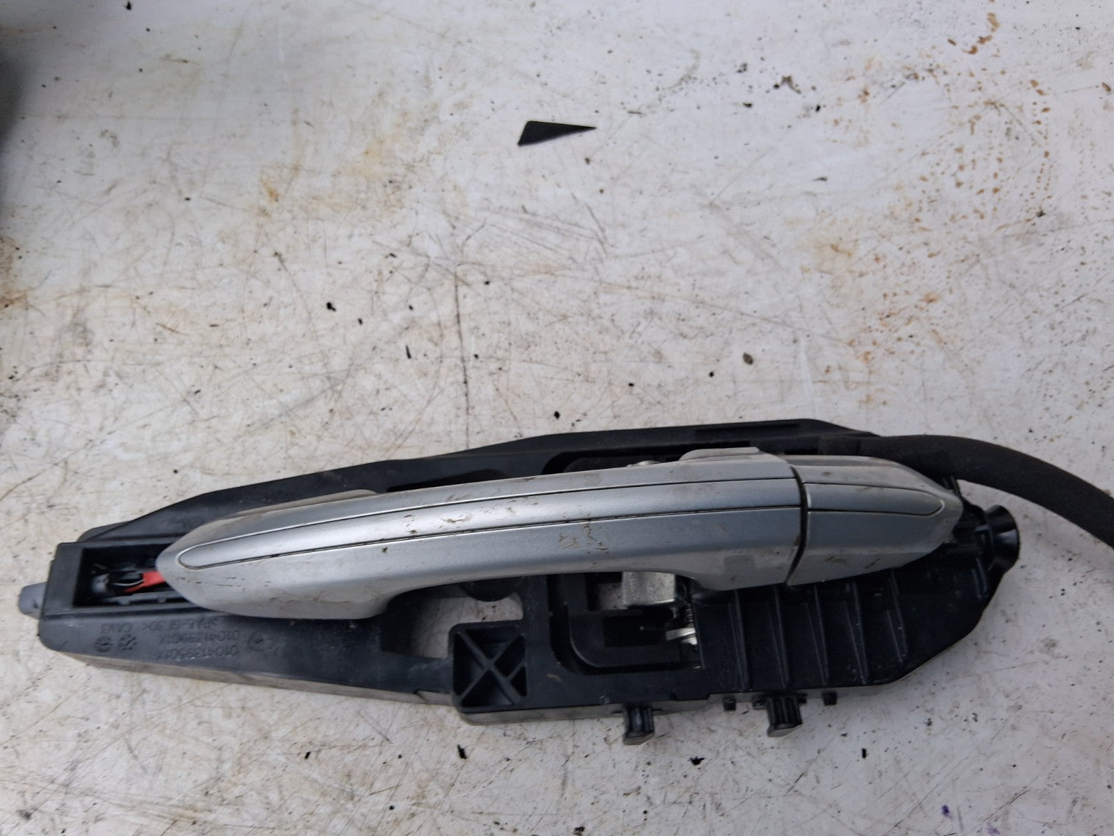 2016 FORD MONDEO MK5 NSF PASSENGER SIDE FRONT LEFT DOOR HANDLE 0104139501
