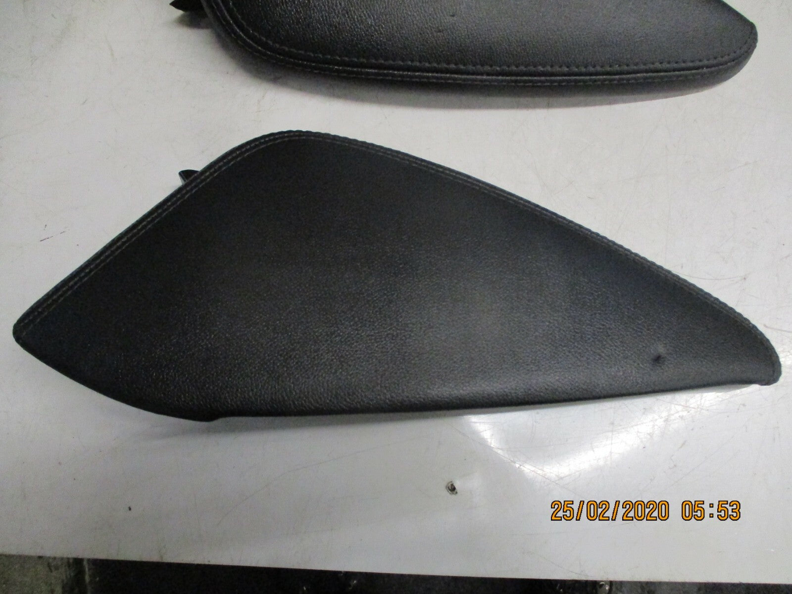 NISSAN QASHQAI J11 MK2 2018 LEATHER CENTRE CONSOLE SIDE TRIM PANEL 969RJ4EH0A