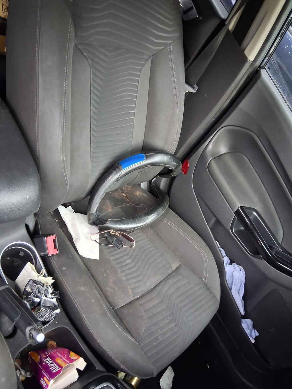 2014 FORD FIESTA MK7 NSF PASSENGER SIDE FRONT LEFT COMPLETE FABRIC SEAT