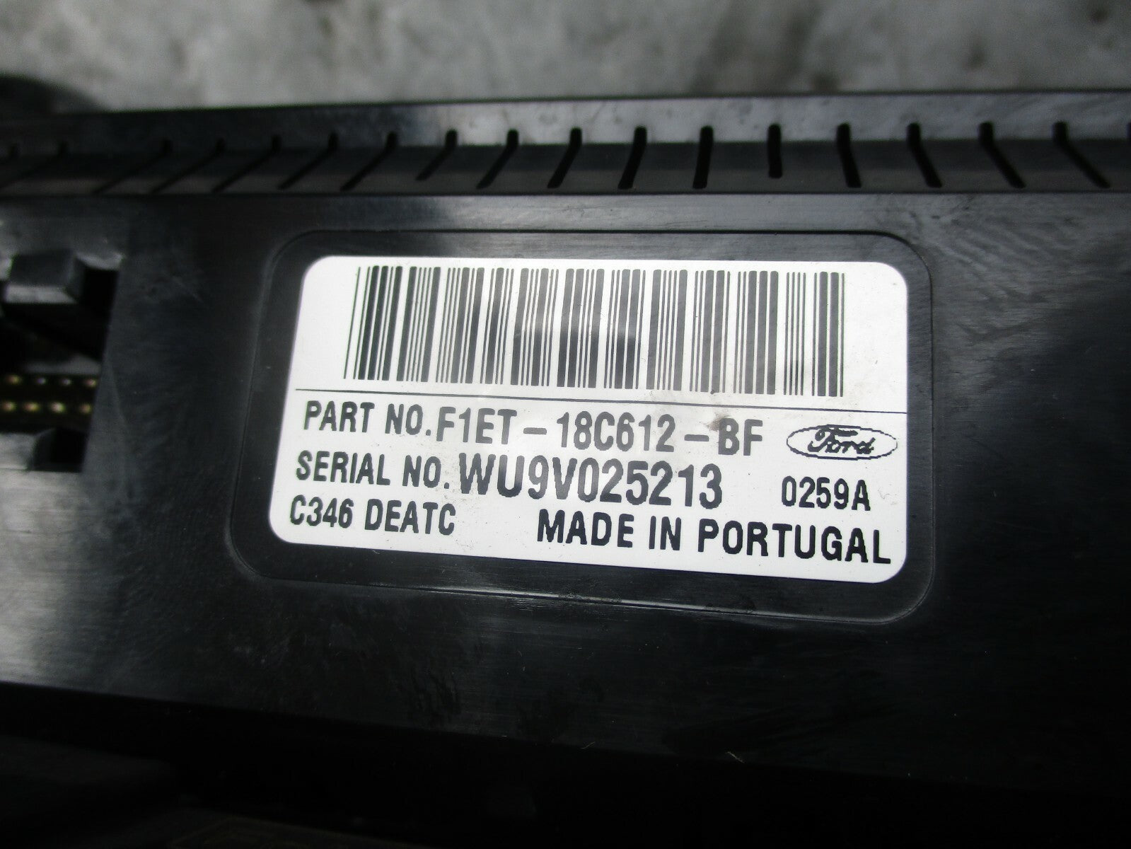 FORD FOCUS MK3 HEATER CONTROL SWITCHES & GEAR STICK SURROUND TRIM F1ET18C612BF
