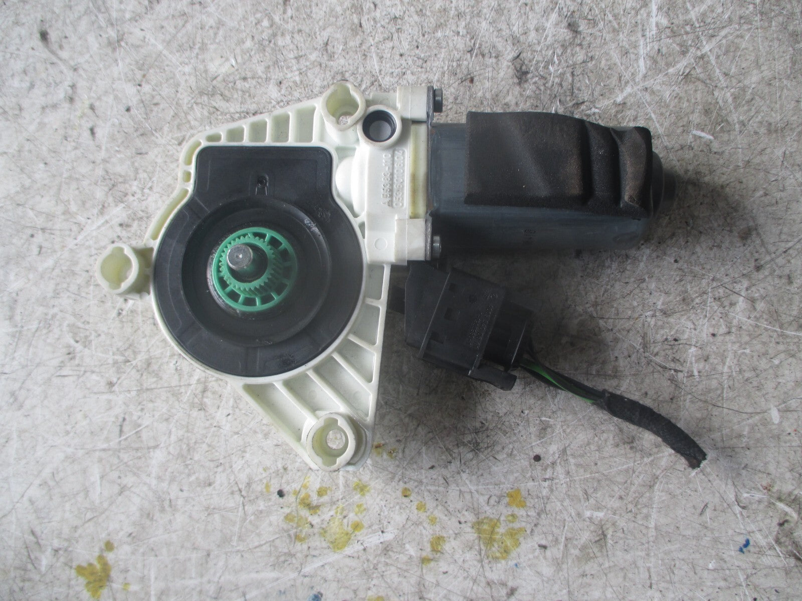 MERCEDES A CLASS W176 2016 NSF PASSENGER FRONT DOOR WINDOW MOTOR A61041113