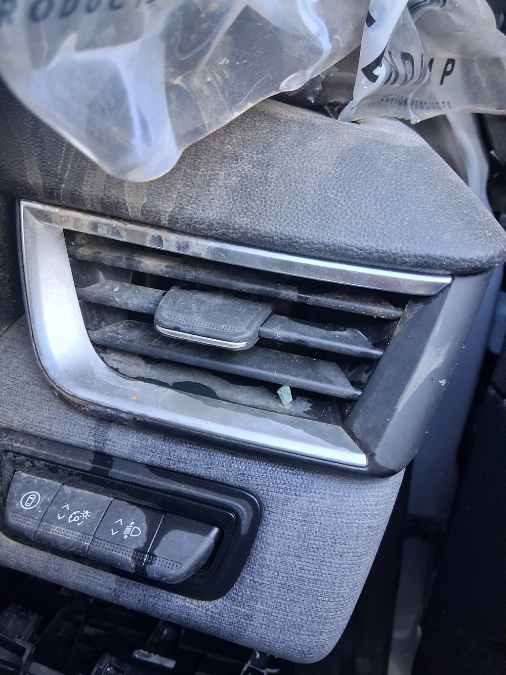 2024 RENAULT CLIO FACELIFT MK5 OSF DRIVER SIDE FRONT RIGHT AIRVENT
