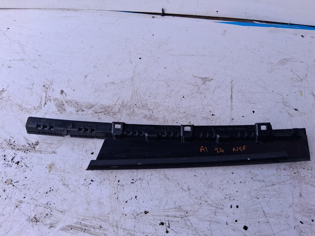 2024 AUDI A1 S LINE MK2 NSF PASSENGER SIDE FRONT BLACK GLOSS MOULDING 82G839901