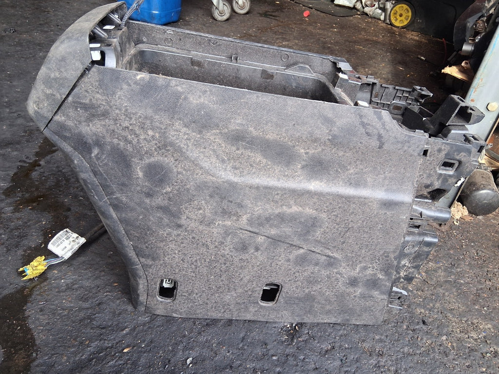 2023 VOLKSWAGEN T CROSS CENTRE REAR AIR VENTS USB SOCKET PORT TRIM 9822259280