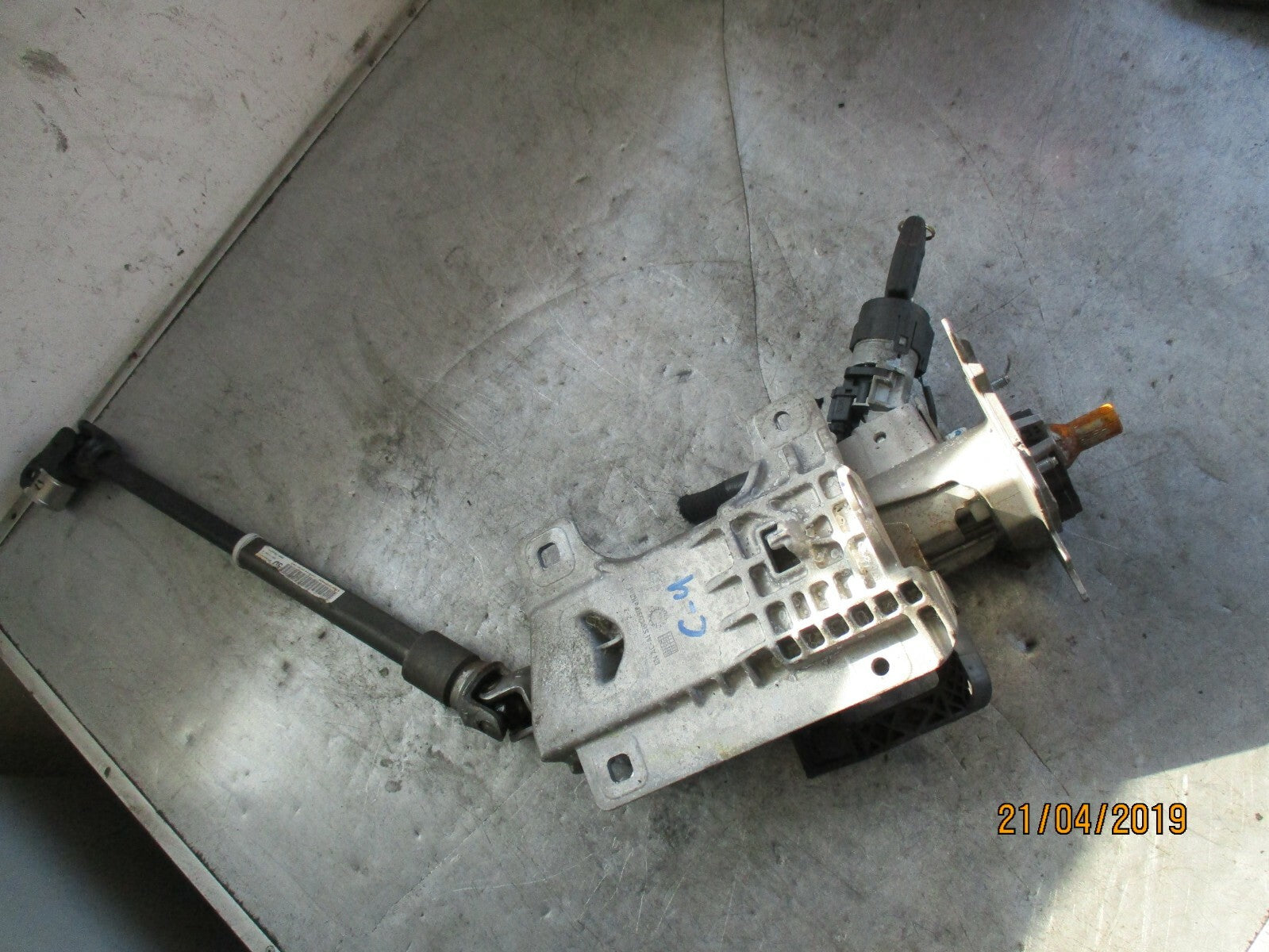 CITROEN C4 GRAND PICASSO ADJUSTABLE STEERING COLUMN & IGNITION BARREL 9681750477
