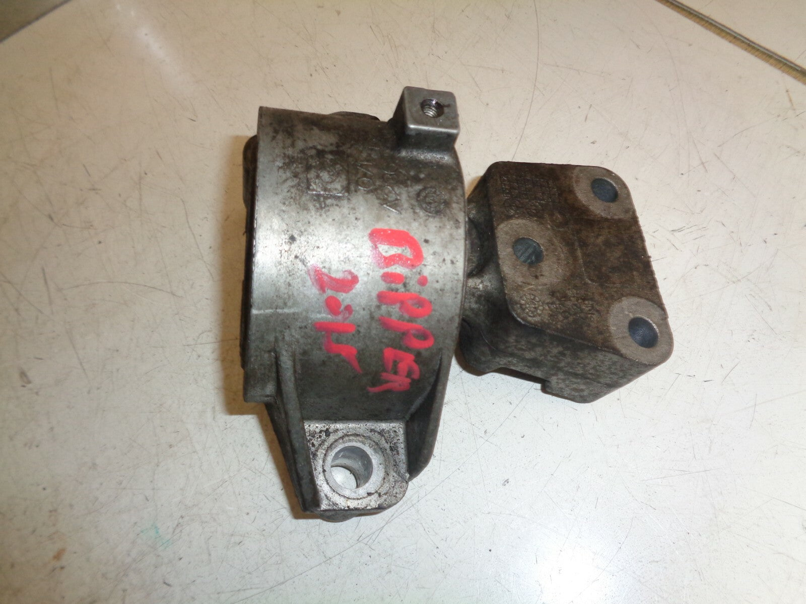PEUGEOT BIPPER VAN 2015 1.3 DIESEL ENGINE TOP OS DRIVER SIDE ENGINE MOUNT