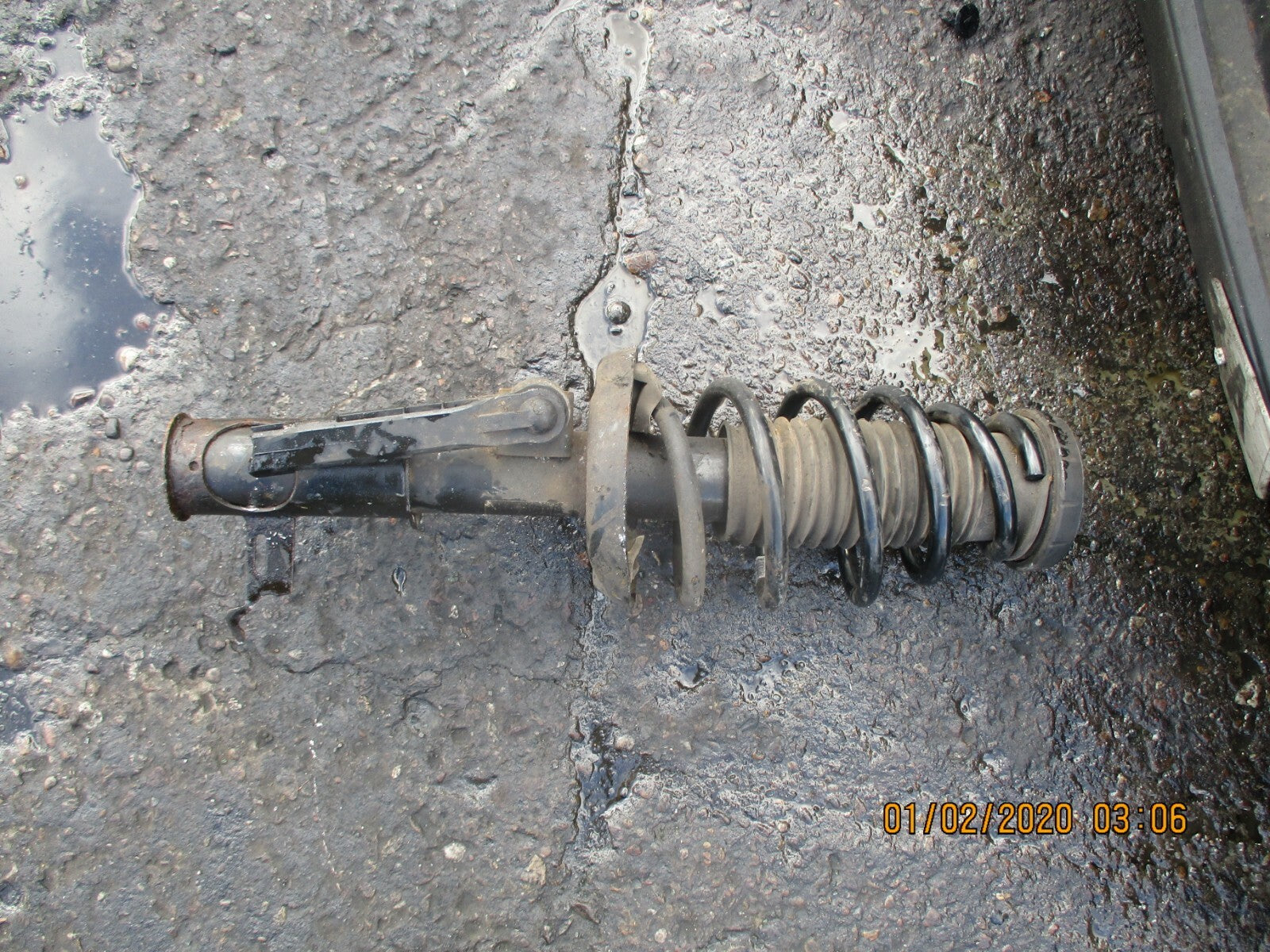 VAUXHALL ASTRA J 2013 2.0 CDTI NS PASSENGER SIDE SUSPENSION LEG & SPRING
