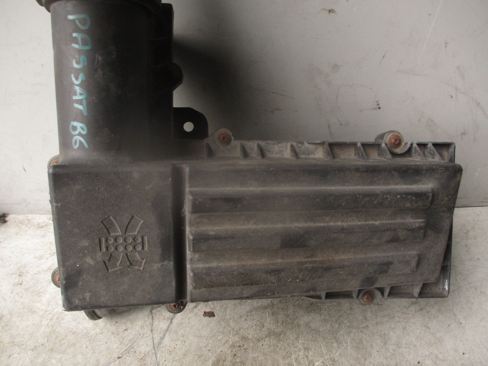 2006 VOLKSWAGEN PASSAT B6 2.0 DIESEL AIR FILTER HOUSING BOX 3C0129607AF
