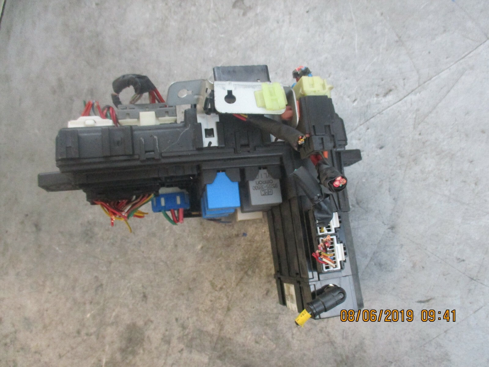 HYUNDAI SANTA FE MK1 FUSE BOX RELAY UNIT 9540026500