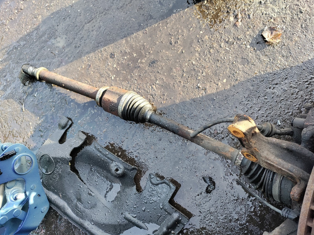 2015 RENAULT MEGANE 1.6 DIESEL OSF DRIVER FRONT HUB & DRIVE SHAFT