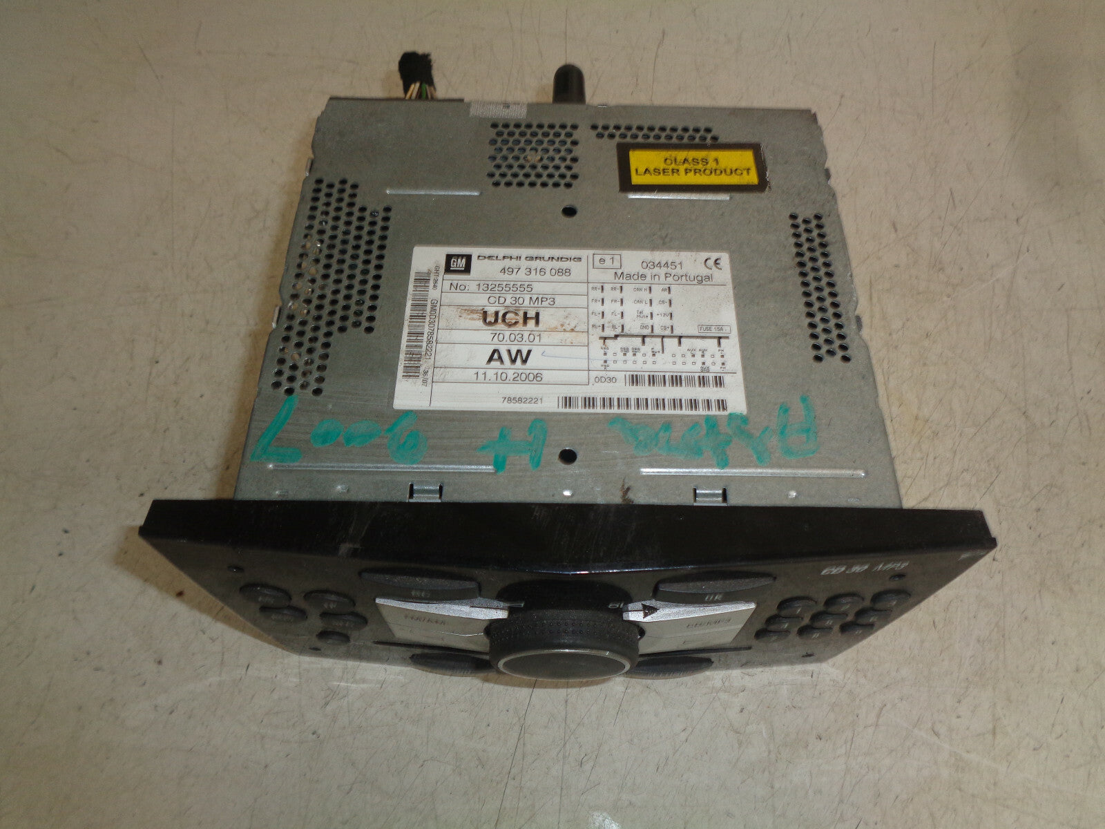 VAUXHALL ASTRA H 2007 RADIO CD PLAYER STEREO HEAD UNIT 1325555