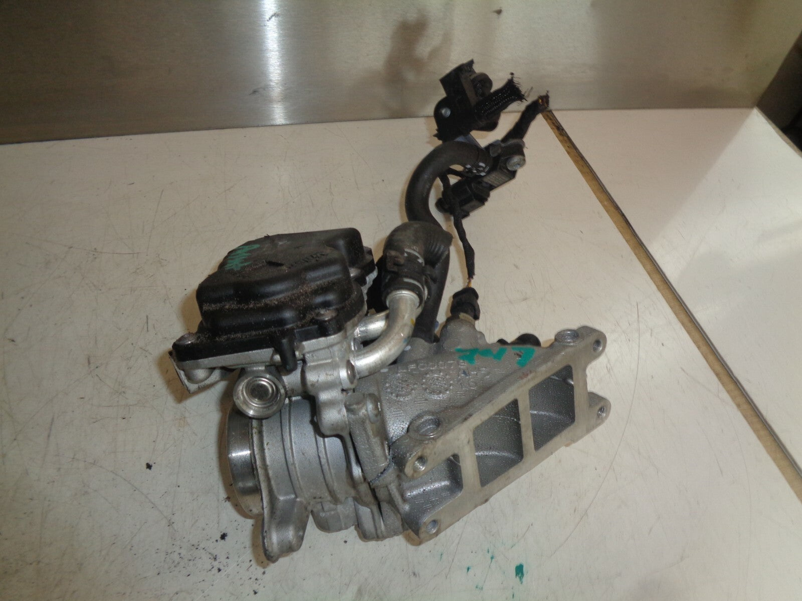 VW VOLKSWAGEN PASSAT B8 2017 1.6 DIESEL THROTTLE BODY HOUSING 04L128637A