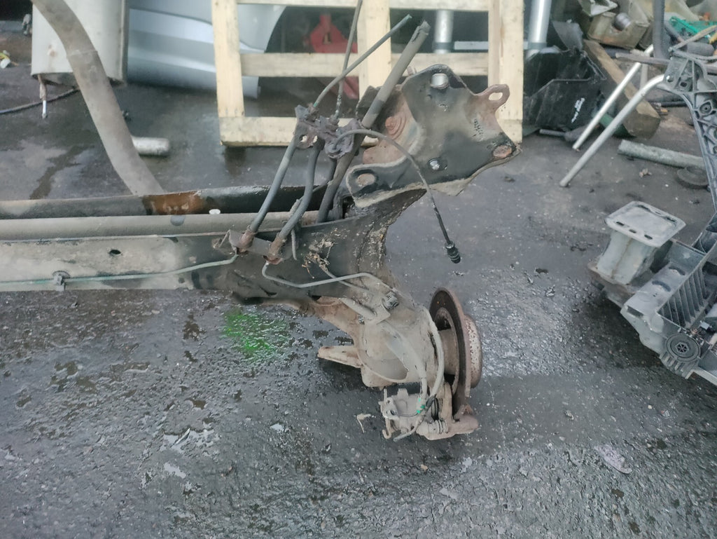 2009 RENAULT MEGANE MK2 CONVERTIABLE REAR DEAD AXLE DISC TYPE
