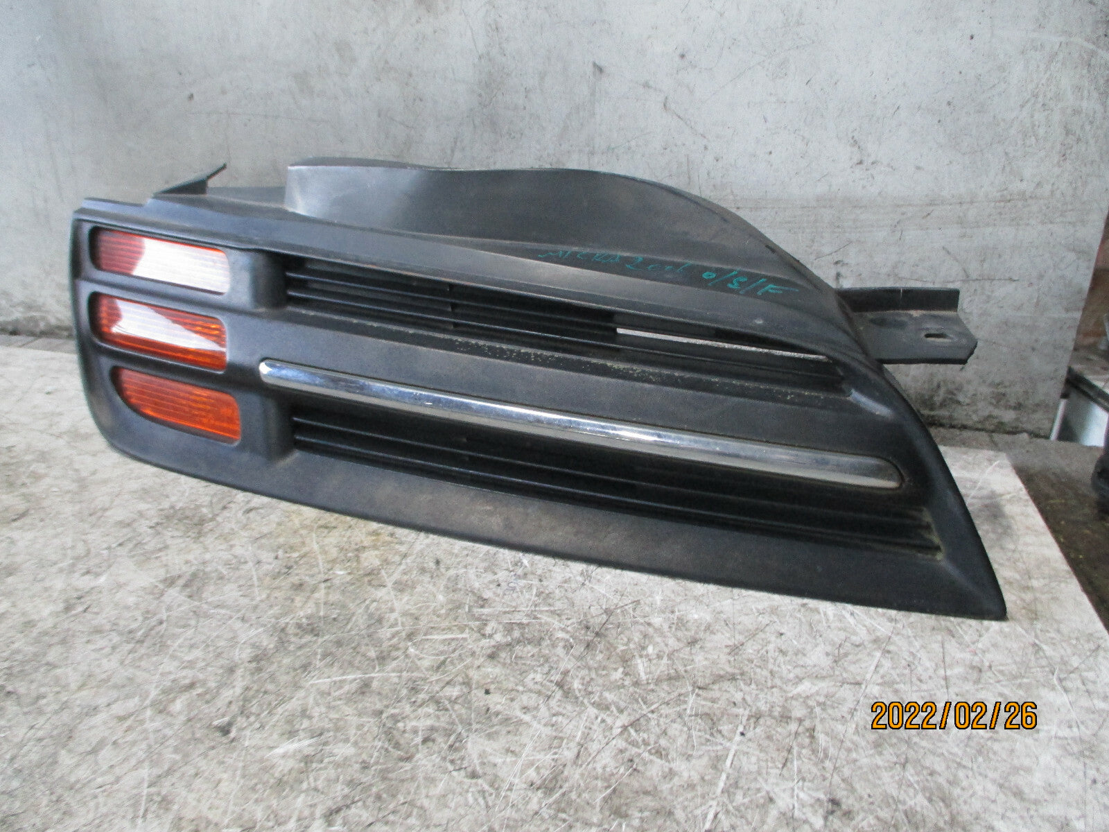 NISSAN MICRA 2004 K12 OSF DRIVER SIDE FRONT FOGLIGHT GRILL