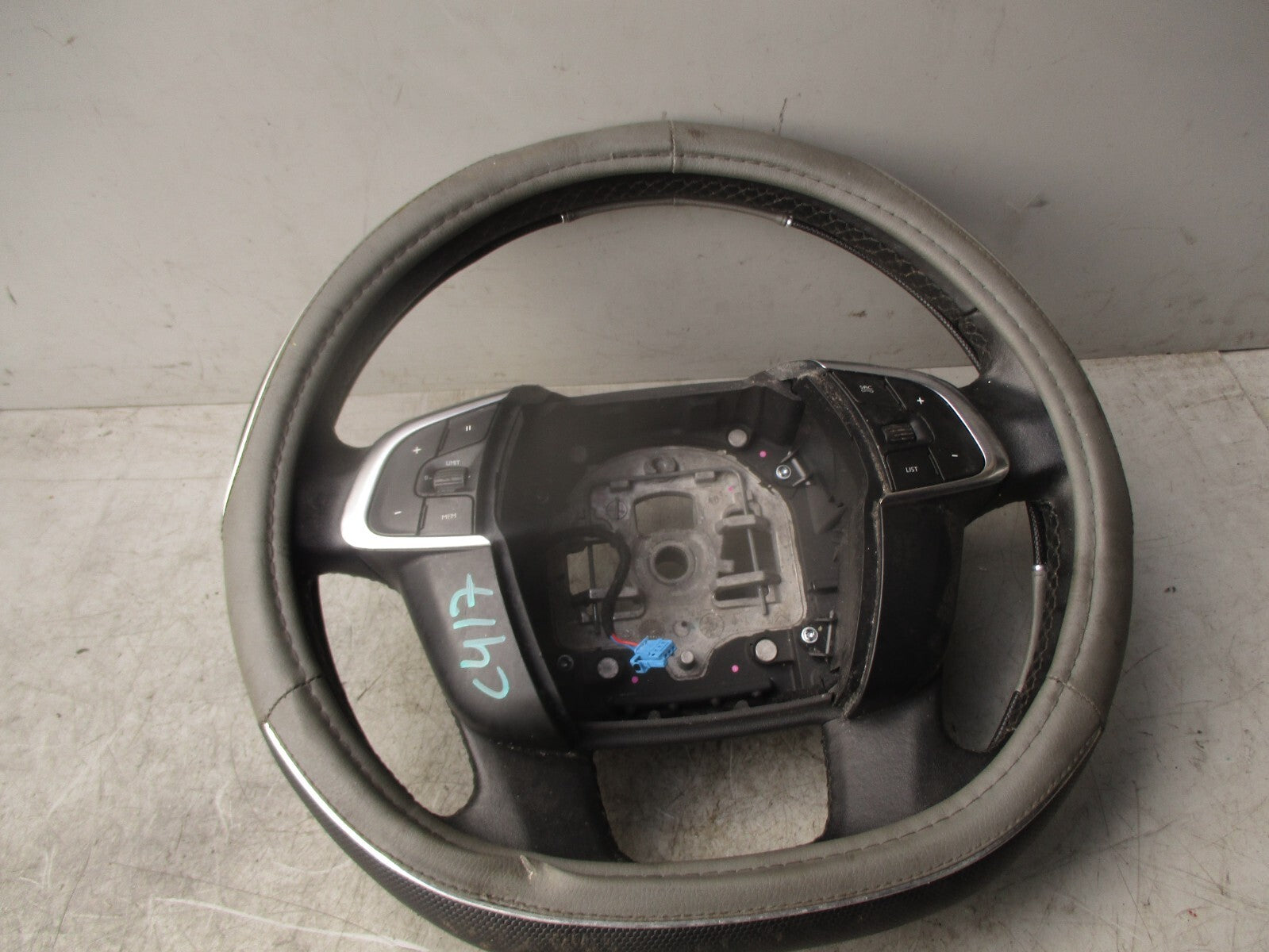 2017 CITROEN C4 MK2 1.6 DIESEL MULTI FUNCTIONAL STEERING WHEEL 98039712ZD
