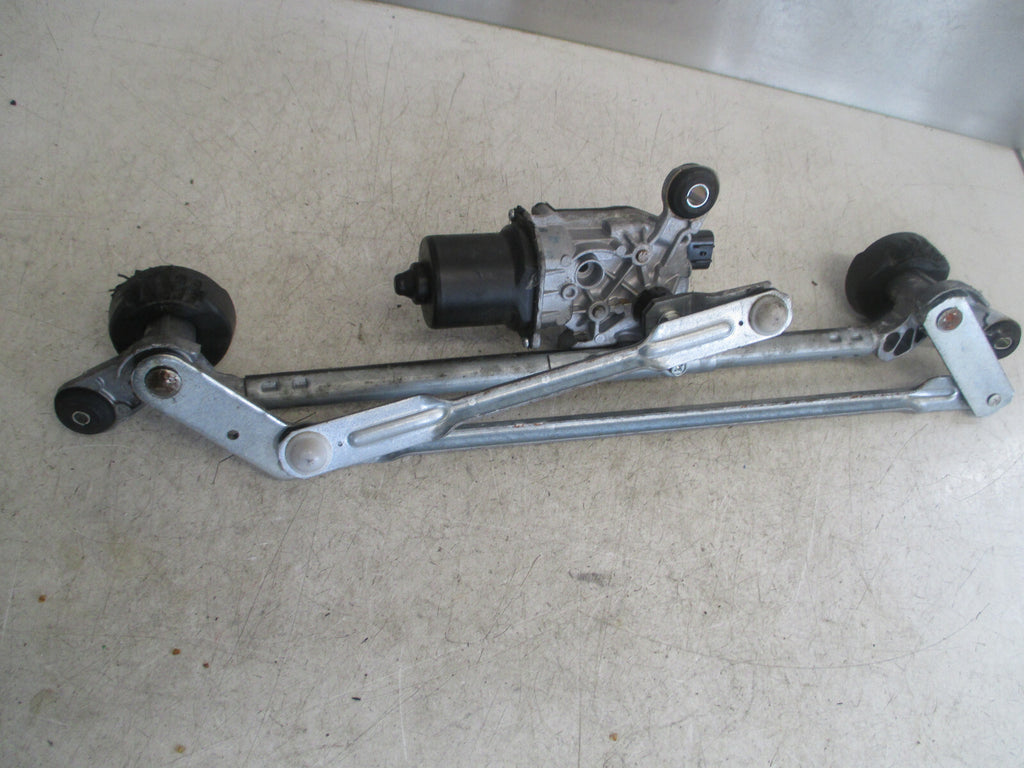 NISSAN QASHQAI J11 2017 MK2 FRONT WINDSCREEN WIPER MOTOR MECHNAISM