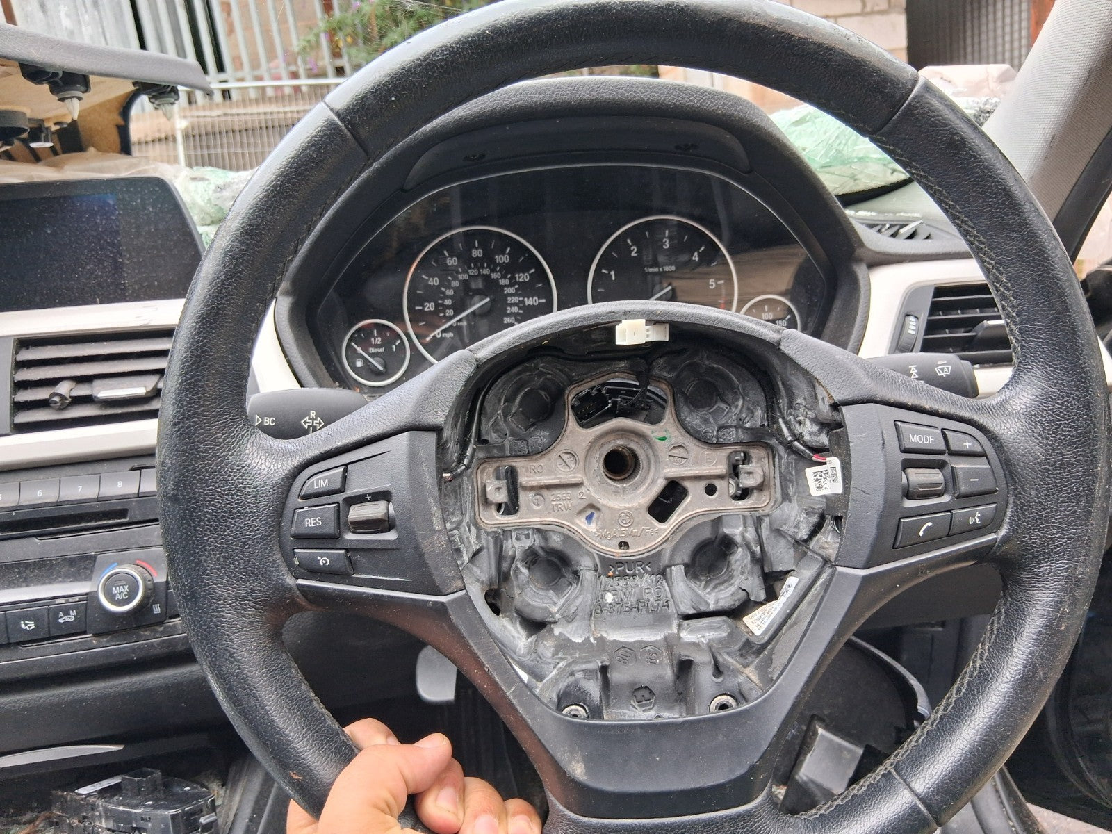 2015 BMW 3 SERIES F30 ESTATE MULTIFUNCTIONAL STEERING WHEEL 62558150E