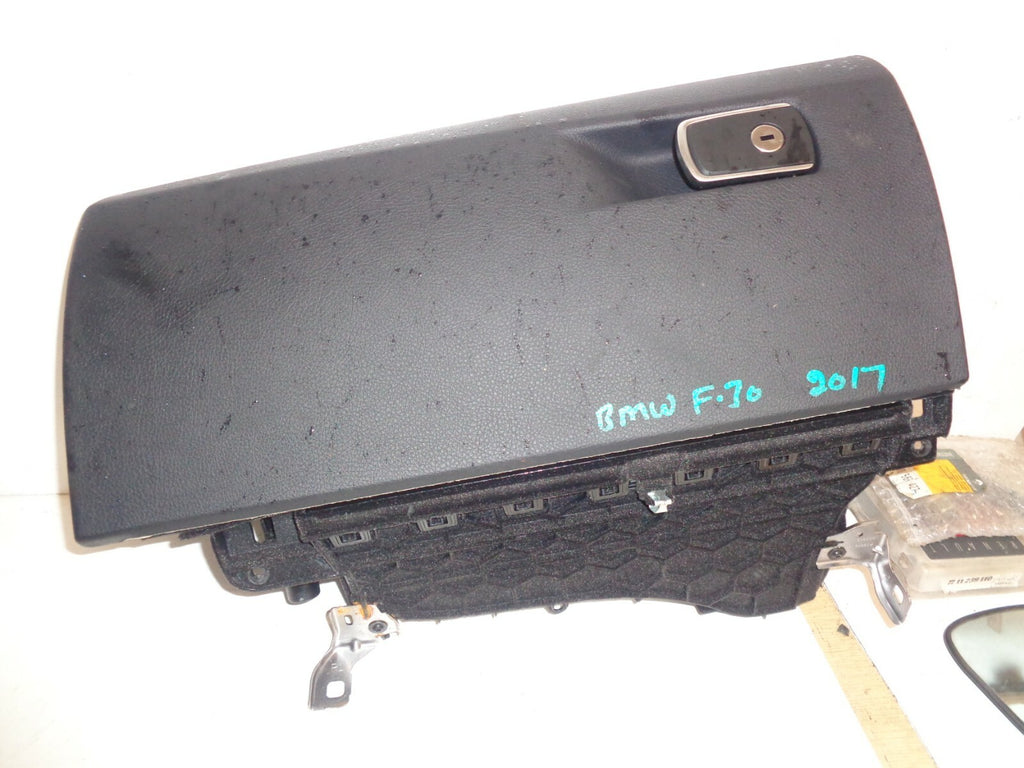 BMW 3 SERIES F30 2017 DASHBOARD PASSENGER SIDE GLOVE BOX BLACK