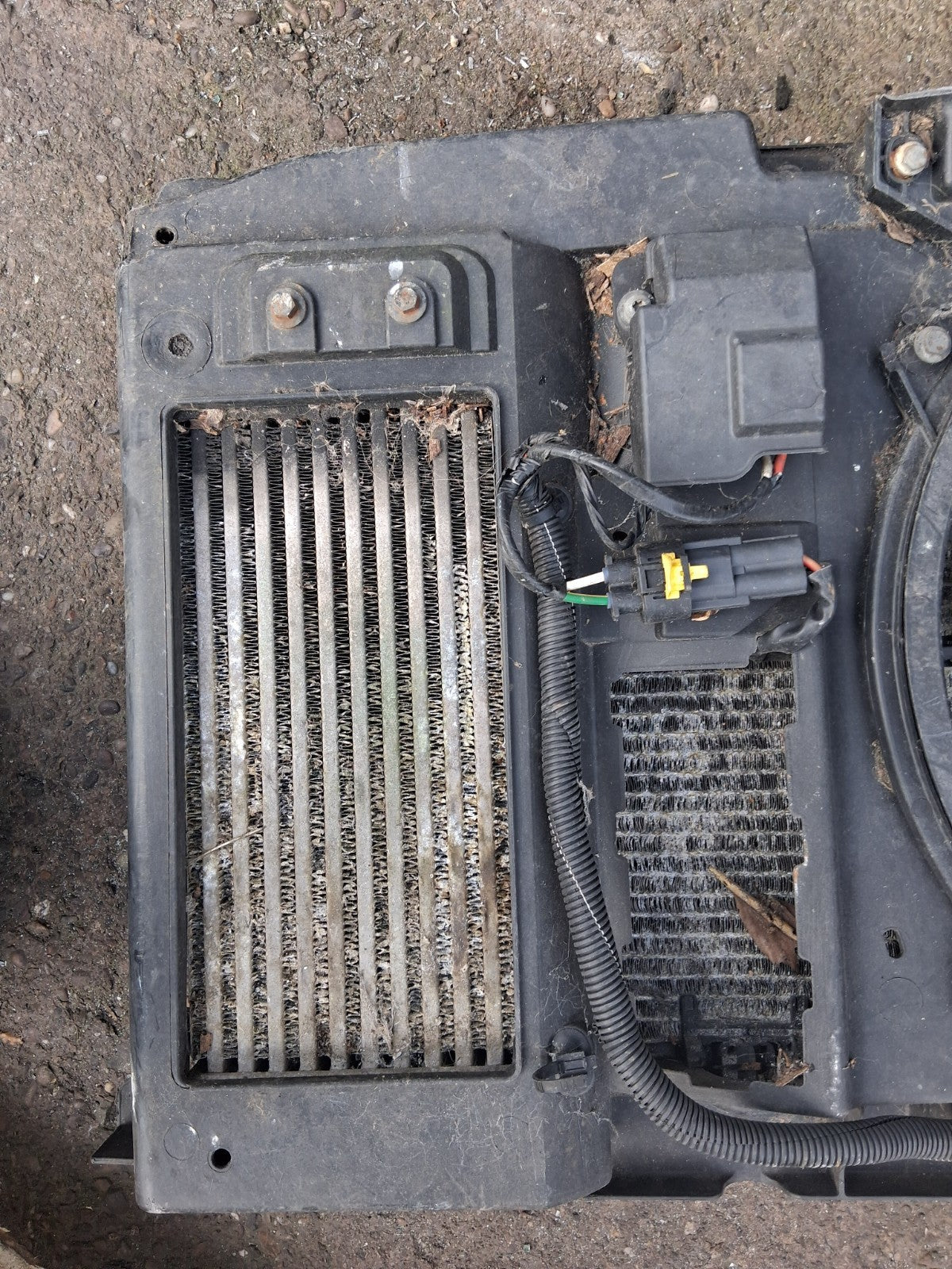 2013 PEUGEOT 5008 MK1 1.6 DIESEL RADIATOR RAD PACK WITH FAN 9680533480